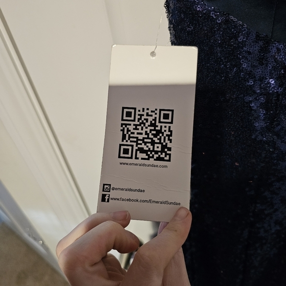 Emerald Sunday - Picture 5 of 5